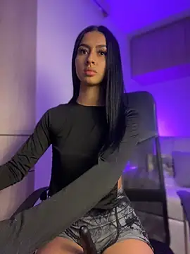 maddy bronw  online show from January 12, 2025, 3:17 am