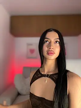 maddy bronw  online show from October 16, 2025, 10:22 pm