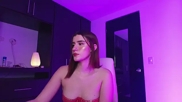 TinaJonnes  online show from February 12, 2026, 4:29 am