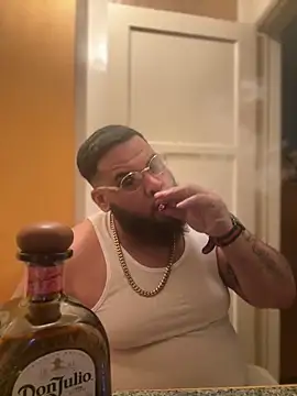 fatboyjayohh126 online show from April 19, 2026, 1:05 am