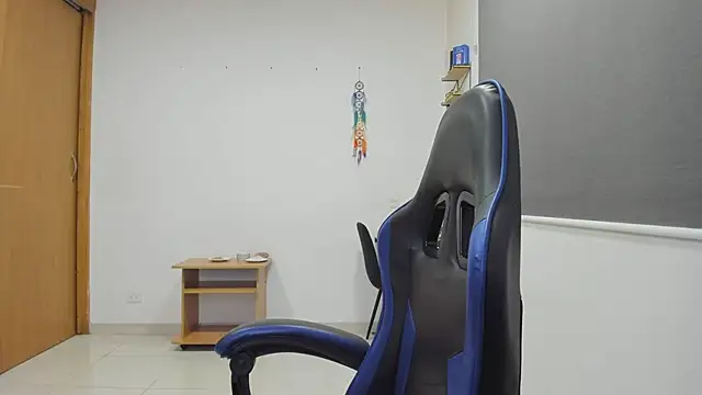 Samanthagax online show from April 22, 2026, 8:21 pm