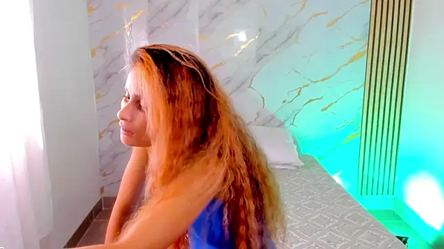 coralcarter1 online show from November 4, 2025, 5:01 pm