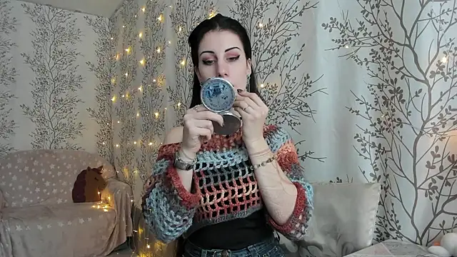 Mary0Lou online show from December 4, 2024, 7:06 am