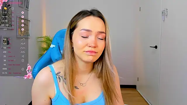 Evia r0se online show from December 19, 2024, 11:29 am