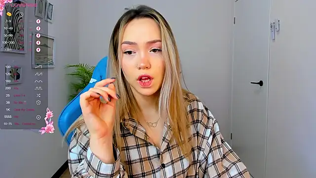 Evia r0se online show from December 20, 2024, 2:19 am