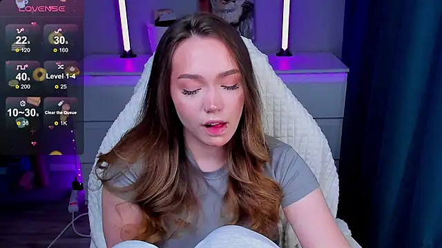 Evia r0se online show from February 20, 2026, 4:51 pm