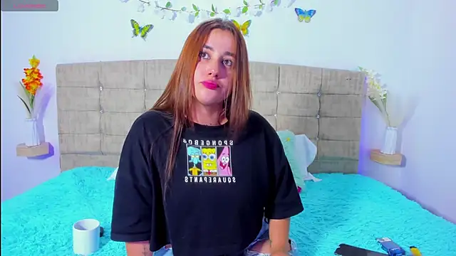 Snapshot of Catherine_summer1 chatting on February 16, 2026, 9:33 pm Catherine summer1 online show from February 16, 2026, 9:33 pm