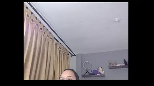 SusanLeroy online show from September 18, 2025, 10:28 am