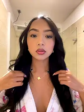 SOPHIACANDY19  online show from November 8, 2025, 11:03 pm