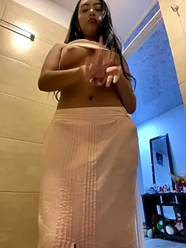 SOPHIACANDY19  online show from November 9, 2025, 9:46 pm