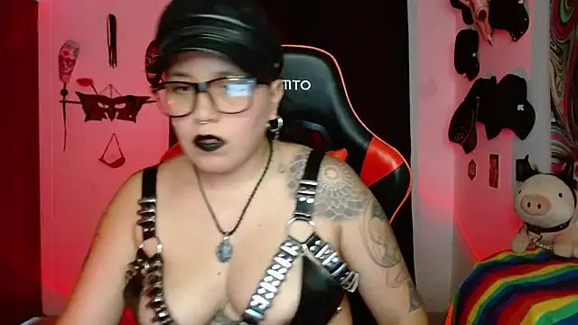 Snapshot of LilithSharon chatting on July 8, 2026, 4:33 pm LilithSharon online show from July 8, 2026, 4:33 pm
