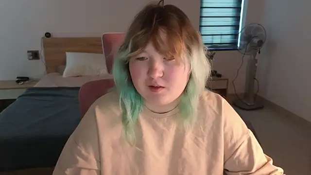 ChimberWol online show from April 27, 2026, 12:30 am