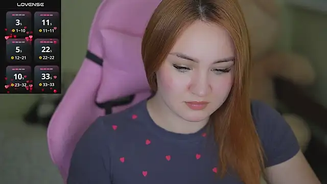 LovelyBell online show from October 18, 2025, 5:10 am