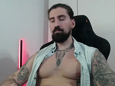 MateoHunk online show from October 10, 2025, 4:50 pm