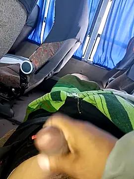 alexchir4 online show from September 28, 2025, 12:32 pm