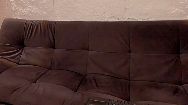  dreammr1  online show from October 1, 2025, 11:33 pm