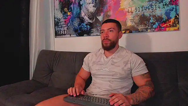  dreammr1  online show from November 17, 2025, 10:15 pm