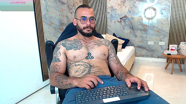 hanz col online show from February 22, 2025, 7:14 pm