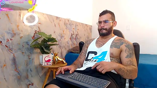 hanz col online show from September 18, 2025, 12:29 pm