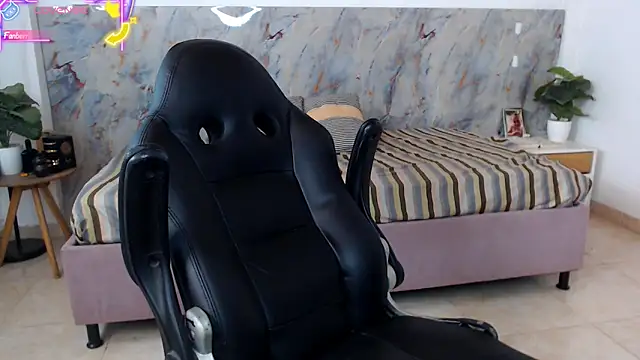 hanz col online show from April 24, 2026, 2:36 am