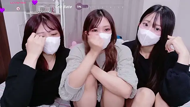 Miss-KrenJr online show from December 4, 2025, 11:52 am