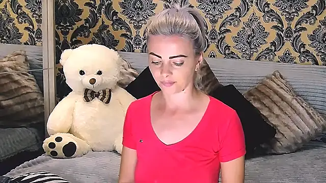 Aly girl1 online show from March 20, 2025, 3:04 pm