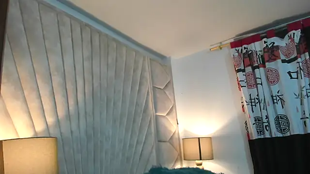 Jade squirtt online show from October 21, 2025, 10:27 am