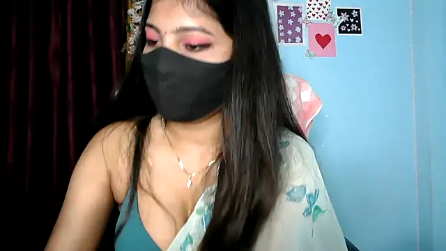 Reena Singh53 online show from September 15, 2025, 1:11 pm