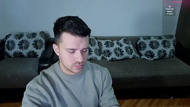 JohnnyStepBro online show from April 2, 2026, 1:53 pm