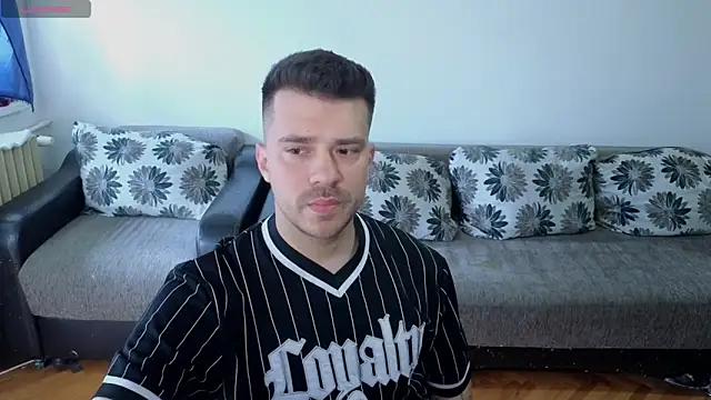 Snapshot of JohnnyStepBro chatting on June 5, 2026, 10:54 am JohnnyStepBro online show from June 5, 2026, 10:54 am