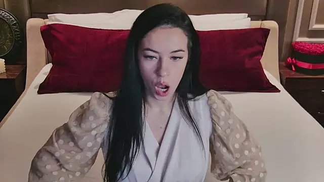 MadilynFox online show from January 28, 2025, 7:21 pm