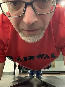 MaxVain online show from January 4, 2025, 10:02 pm