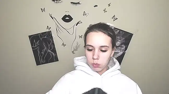  StAcY online show from March 11, 2025, 1:45 pm