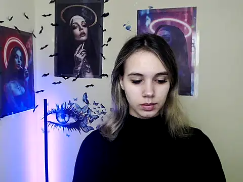  StAcY online show from November 17, 2025, 7:14 am