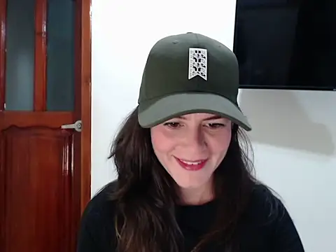 Snapshot of Hanny_24 chatting on July 19, 2026, 11:41 pm Hanny 24 online show from July 19, 2026, 11:41 pm