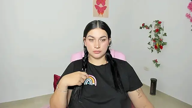 Emic  online show from September 30, 2025, 2:22 pm