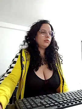Snapshot of babyluna939 chatting on May 9, 2026, 11:43 pm babyluna939 online show from May 9, 2026, 11:43 pm