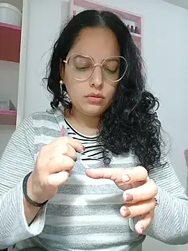 Snapshot of babyluna939 chatting on May 14, 2026, 2:35 pm babyluna939 online show from May 14, 2026, 2:35 pm