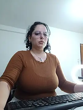 Snapshot of babyluna939 chatting on July 28, 2026, 10:42 pm babyluna939 online show from July 28, 2026, 10:42 pm
