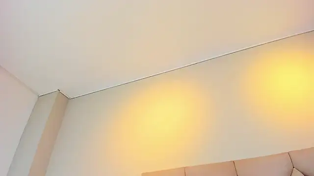 Isis Osman online show from February 21, 2026, 7:59 pm