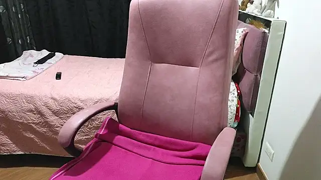 scarletteowens online show from February 10, 2025, 11:45 pm