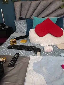 Grey Lorenz11 online show from March 12, 2026, 9:37 am