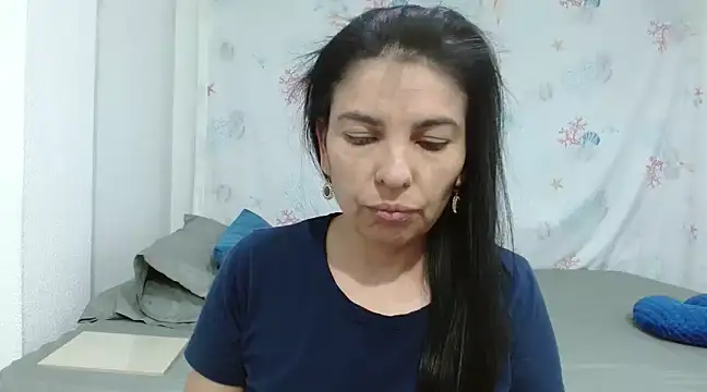 Snapshot of anybellucci43 chatting on March 17, 2025, 3:25 am anybellucci43 online show from March 17, 2025, 3:25 am