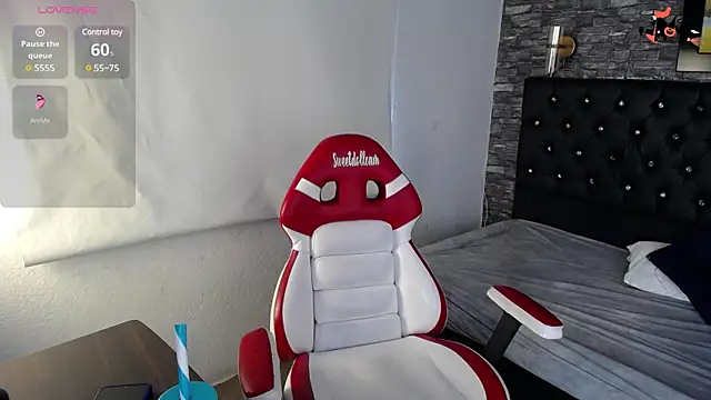 Bruja  Scarlata online show from February 3, 2025, 5:56 pm