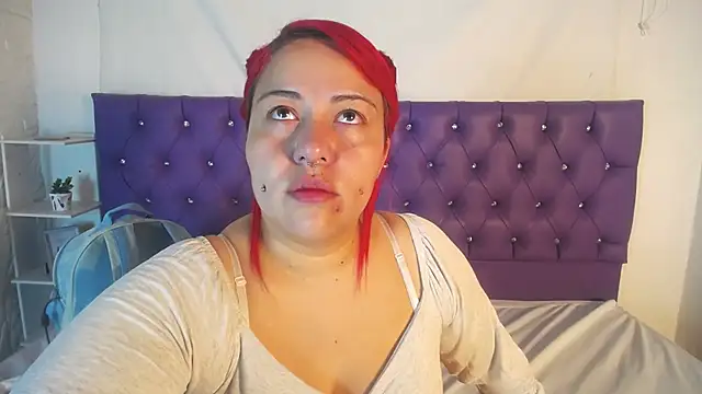 Bruja  Scarlata online show from February 6, 2025, 11:10 am