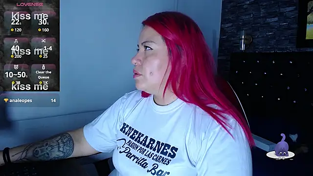 Bruja  Scarlata online show from February 25, 2025, 9:02 pm