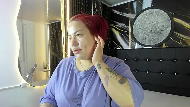 Bruja  Scarlata online show from October 9, 2025, 10:13 am