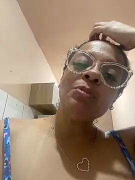 Snapshot of lomagata chatting on May 19, 2026, 12:49 am lomagata online show from May 19, 2026, 12:49 am