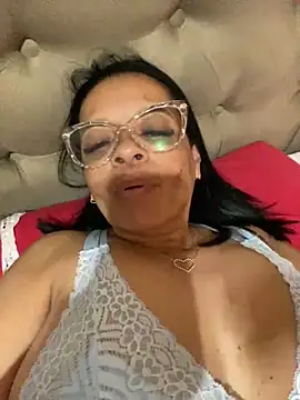 Snapshot of lomagata chatting on May 24, 2026, 12:04 am lomagata online show from May 24, 2026, 12:04 am
