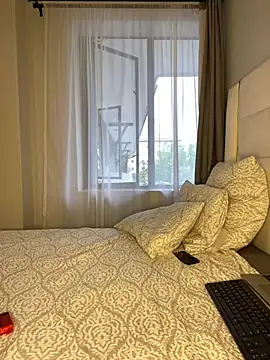 mmbaliii online show from February 10, 2025, 2:48 pm